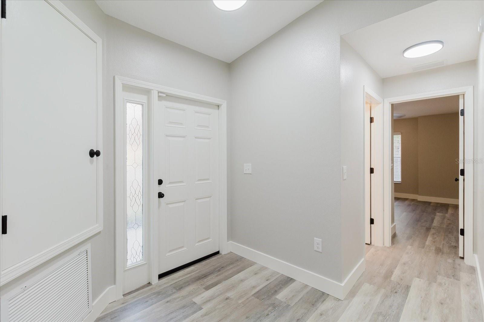 Image 10 of 47 For 7861 Carriage Pointe Drive