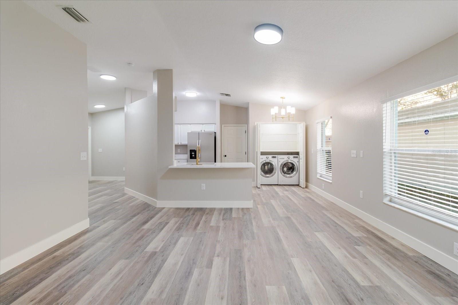 Image 16 of 47 For 7861 Carriage Pointe Drive