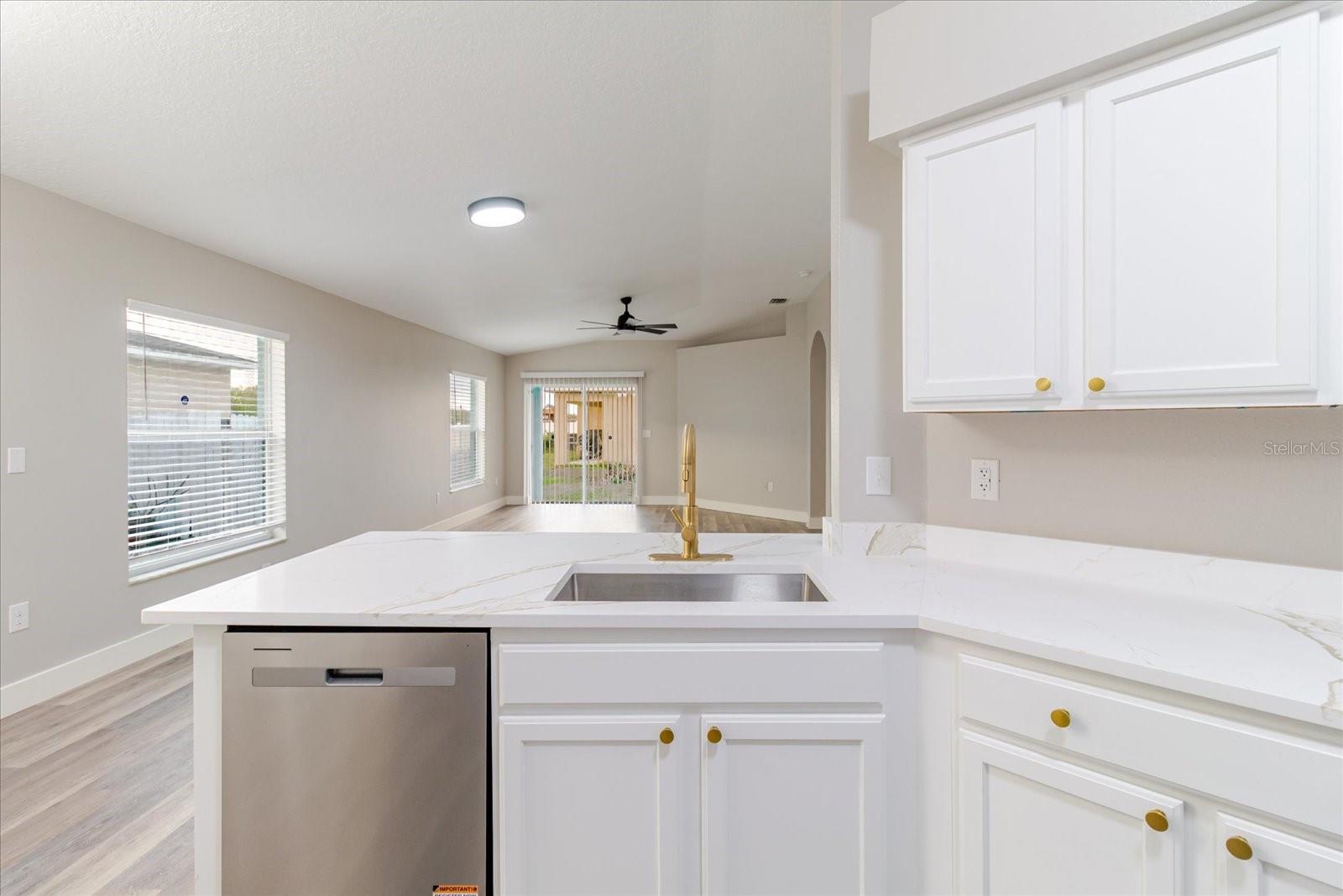 Image 21 of 47 For 7861 Carriage Pointe Drive