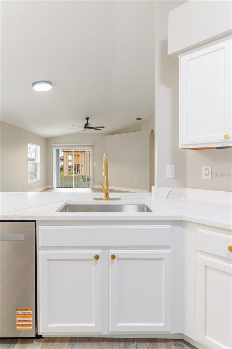 Image 22 of 47 For 7861 Carriage Pointe Drive