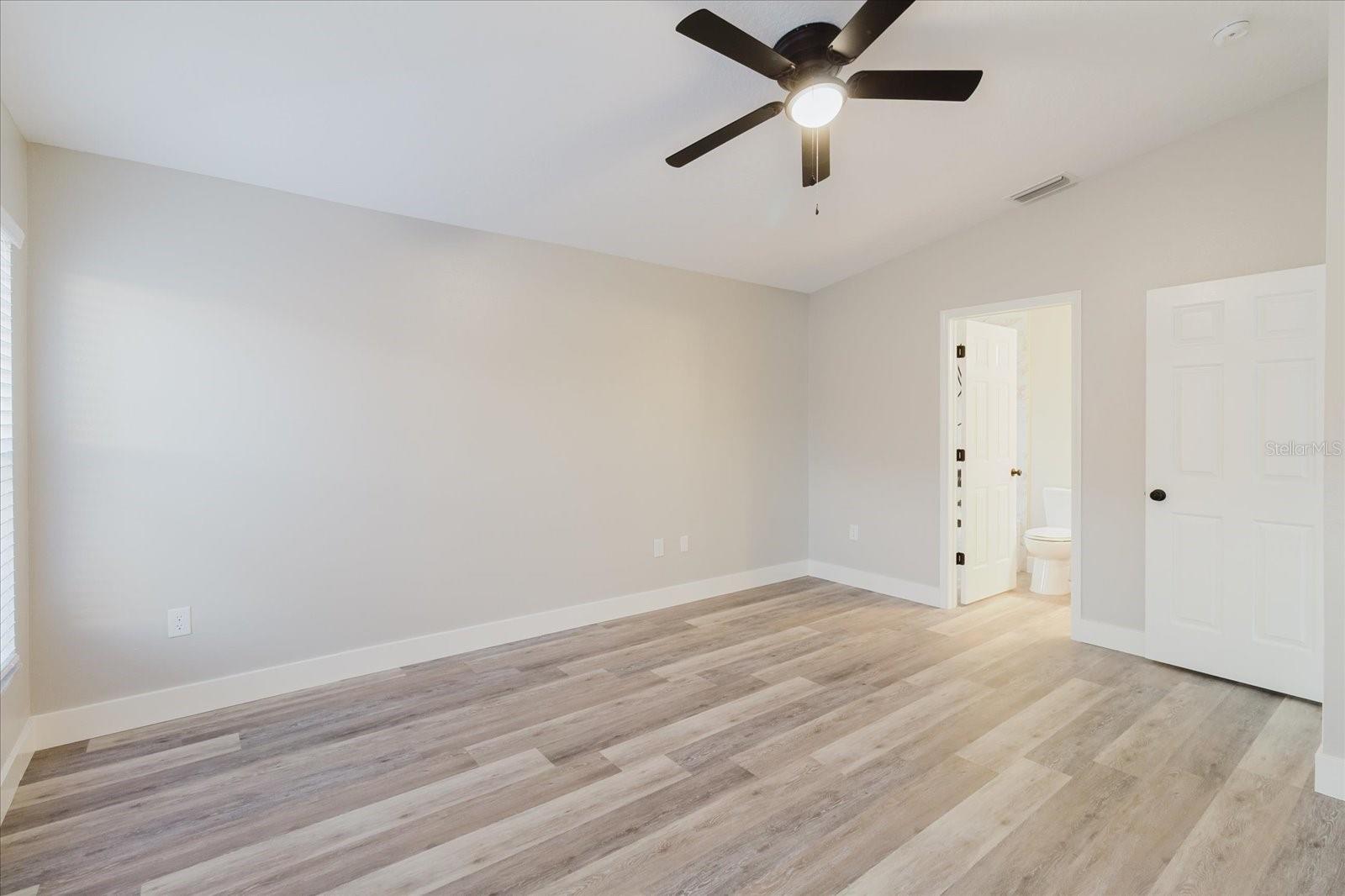 Image 33 of 47 For 7861 Carriage Pointe Drive