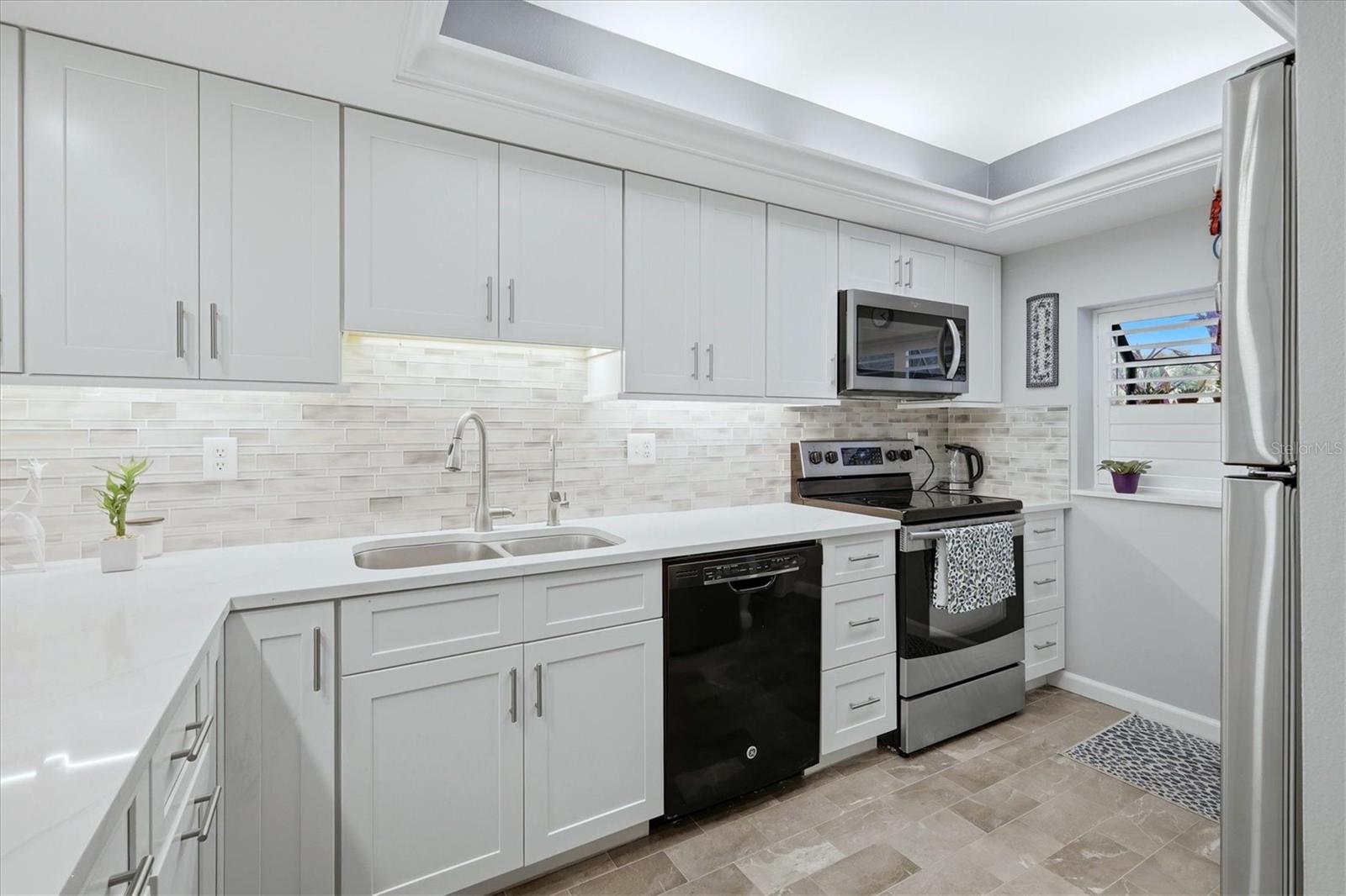 Image 13 of 69 For 3361 Cross Creek Drive 3361