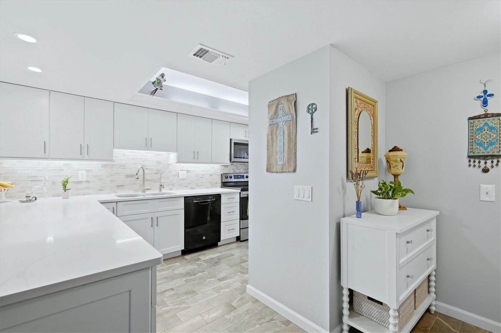 Image 14 of 69 For 3361 Cross Creek Drive 3361