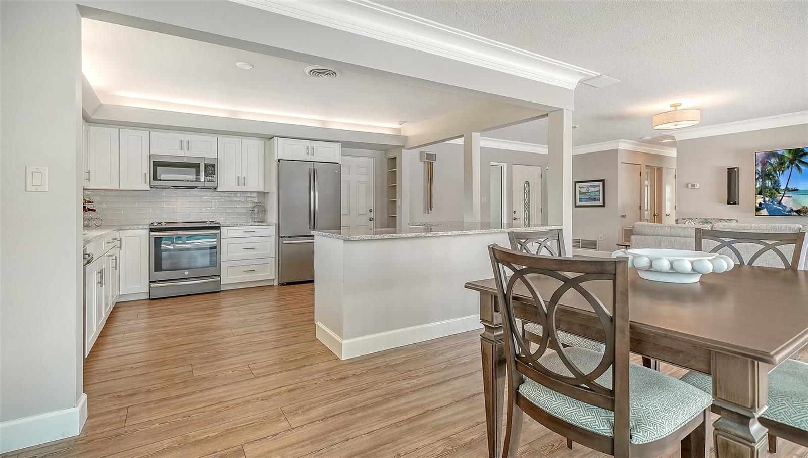 Image 16 of 49 For 3451 Fair Oaks Place