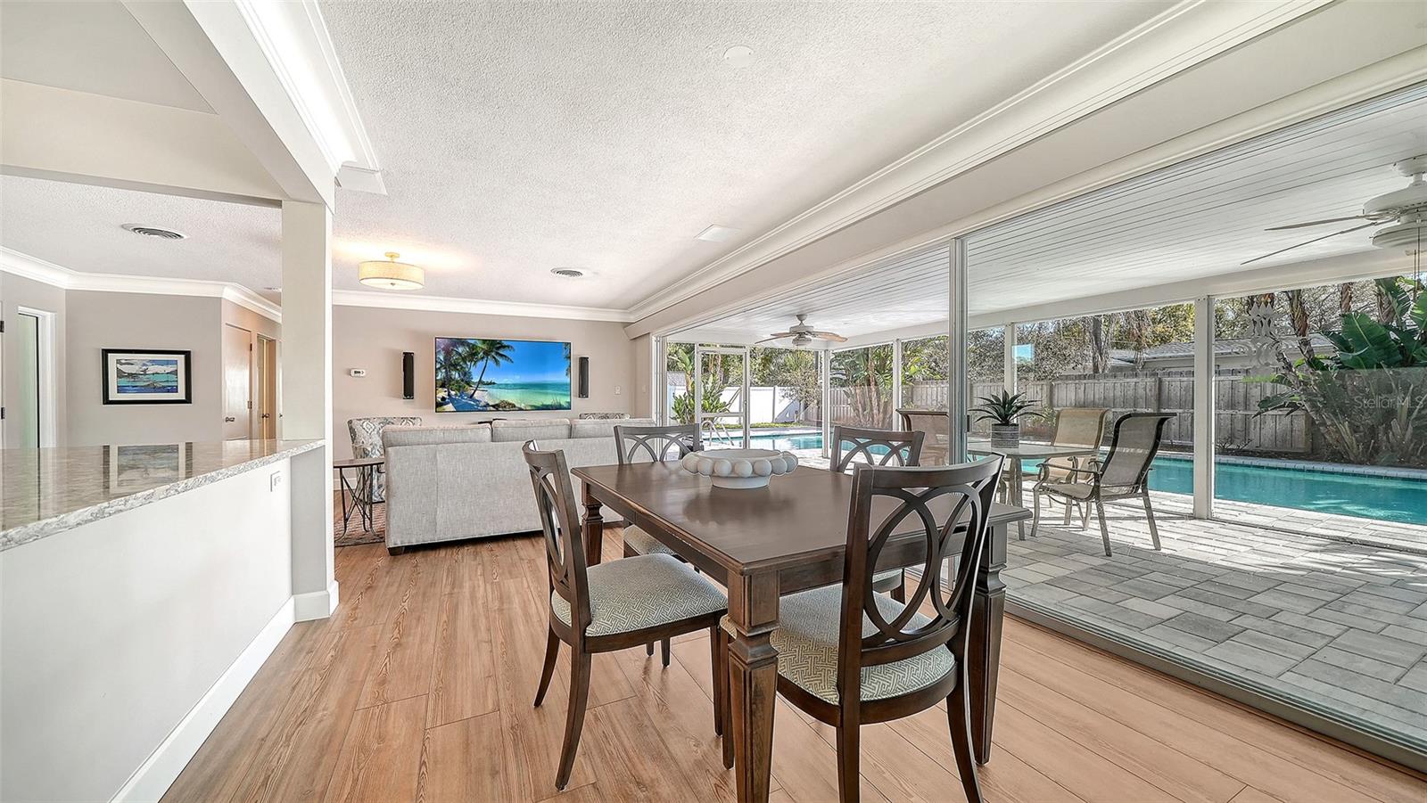 Image 17 of 49 For 3451 Fair Oaks Place