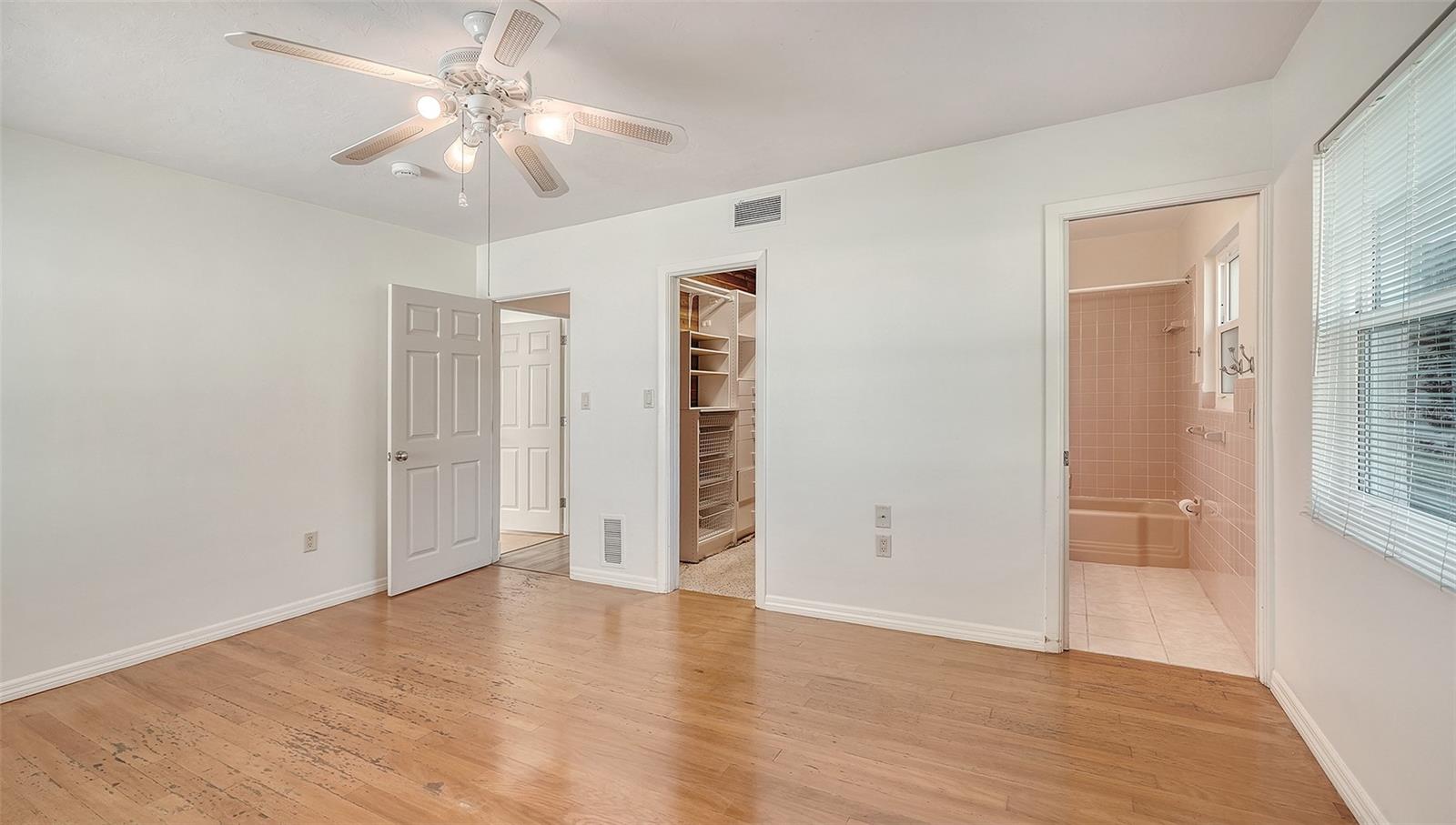 Image 27 of 49 For 3451 Fair Oaks Place