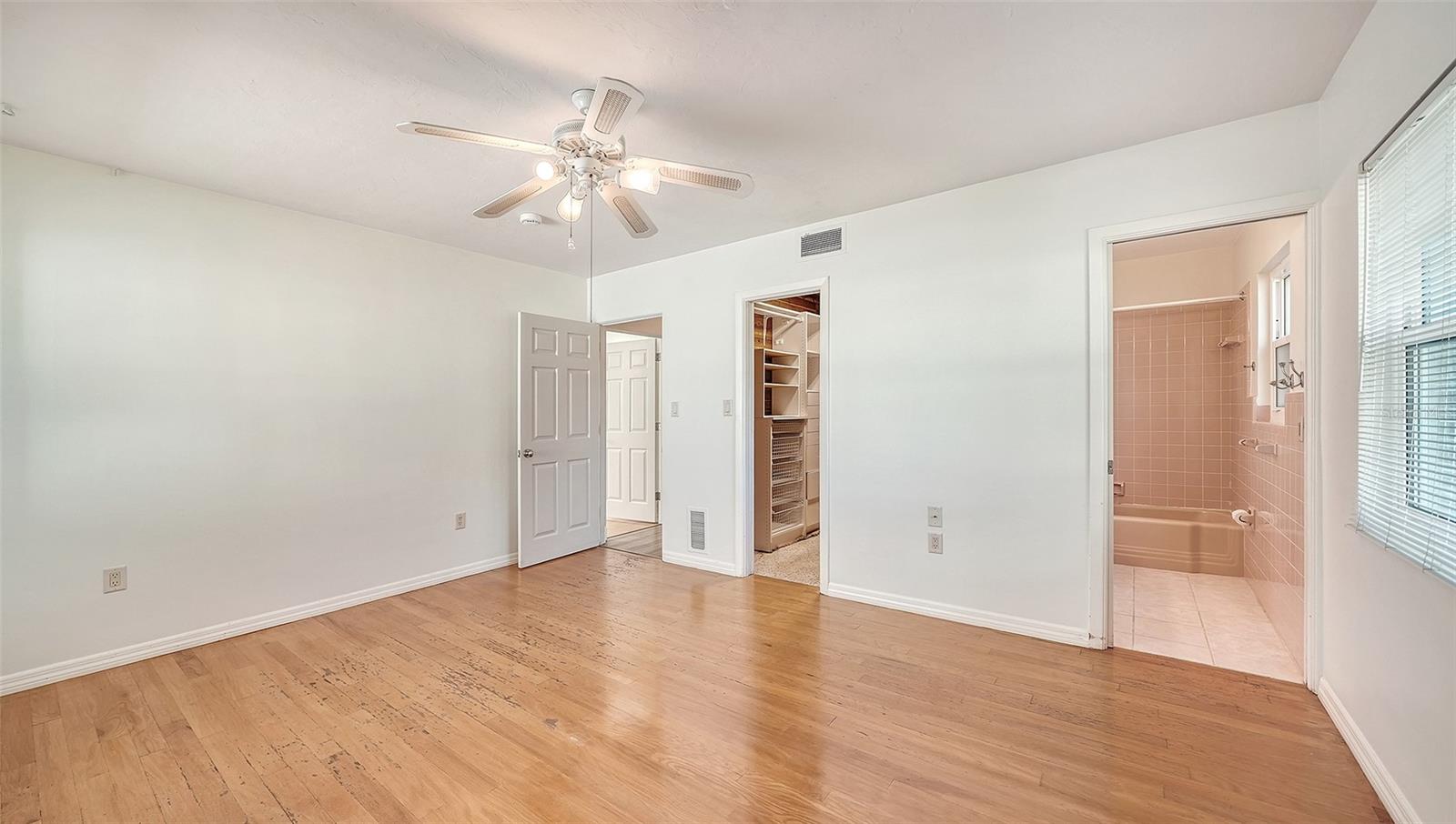 Image 29 of 49 For 3451 Fair Oaks Place