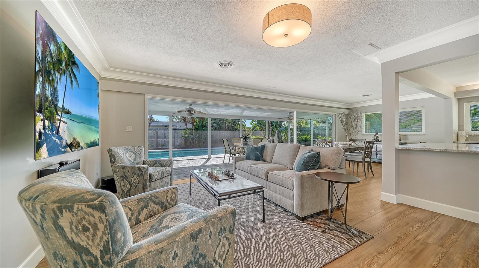 Image 7 of 49 For 3451 Fair Oaks Place