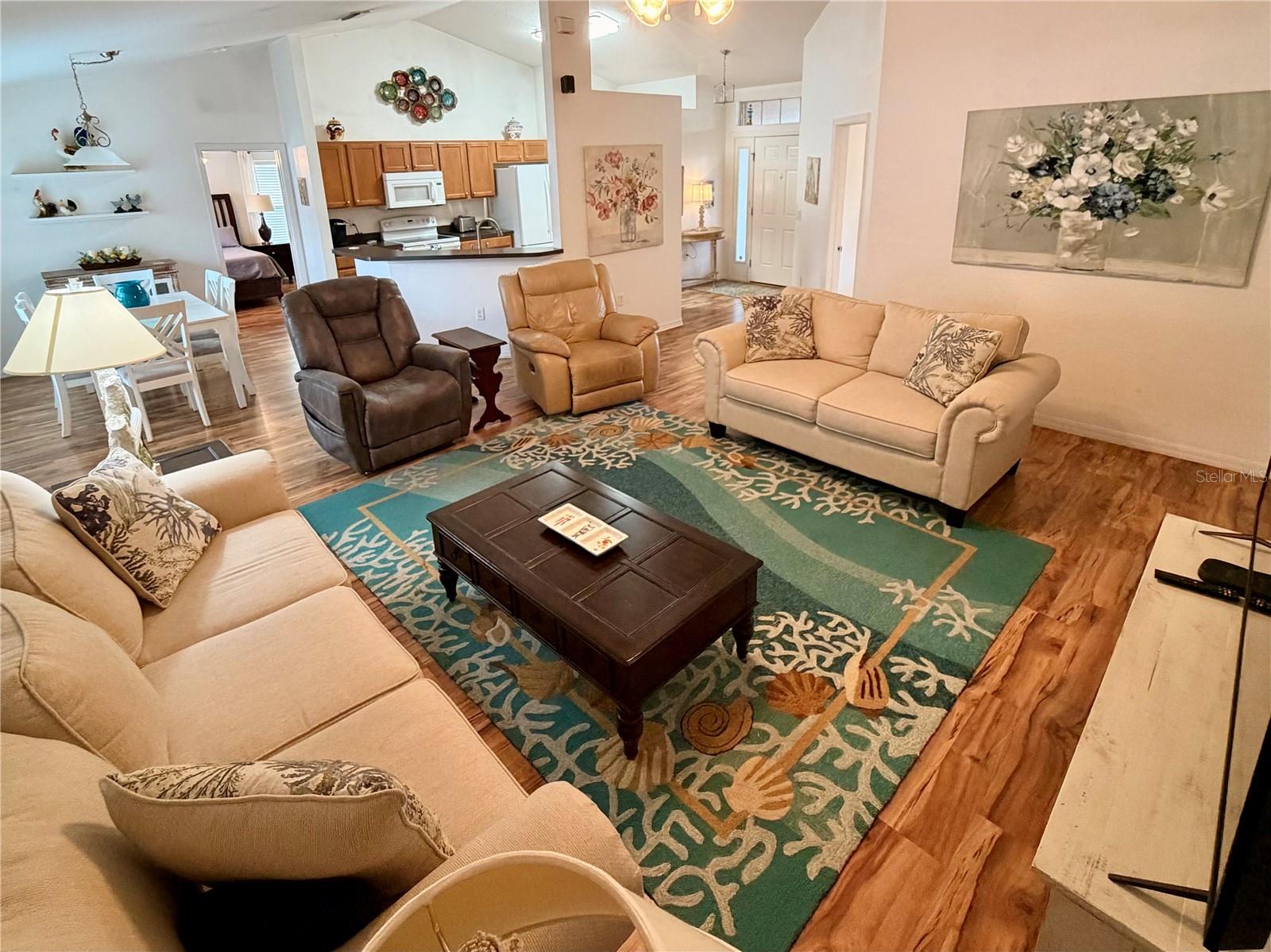 Image 6 of 25 For 4195 Magenta Avenue