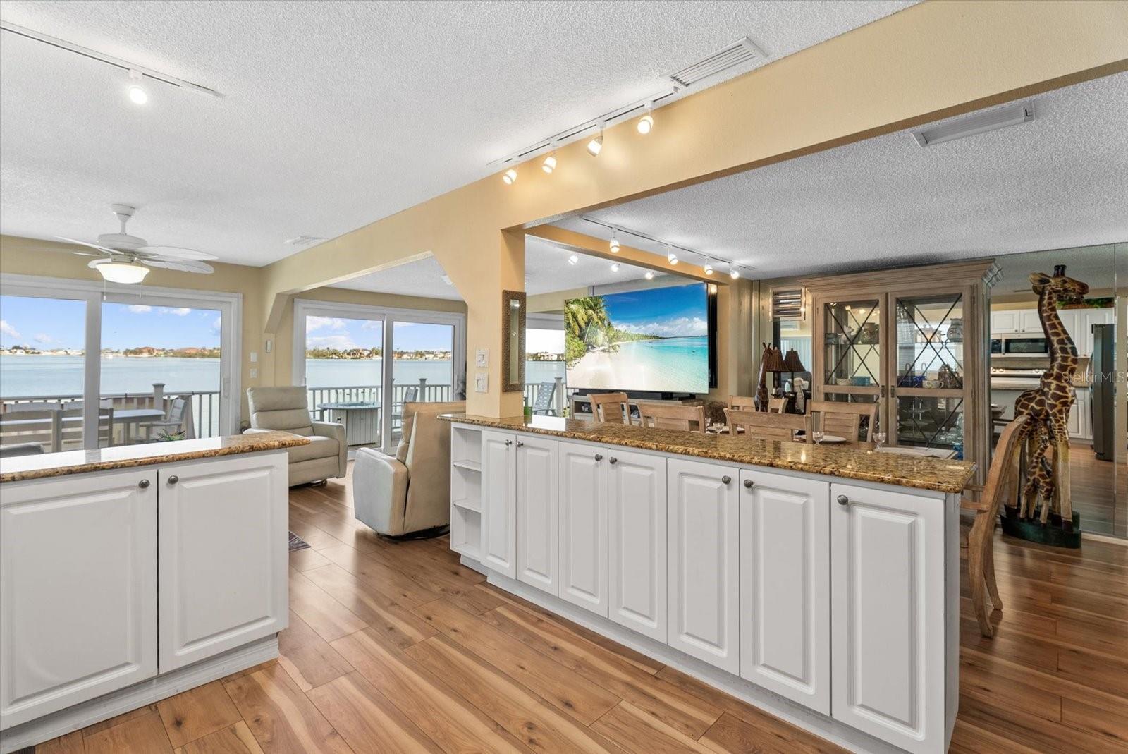 Image 12 of 34 For 33 Starboard Drive