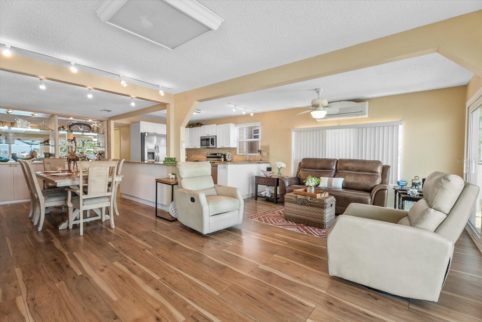 Image 7 of 34 For 33 Starboard Drive