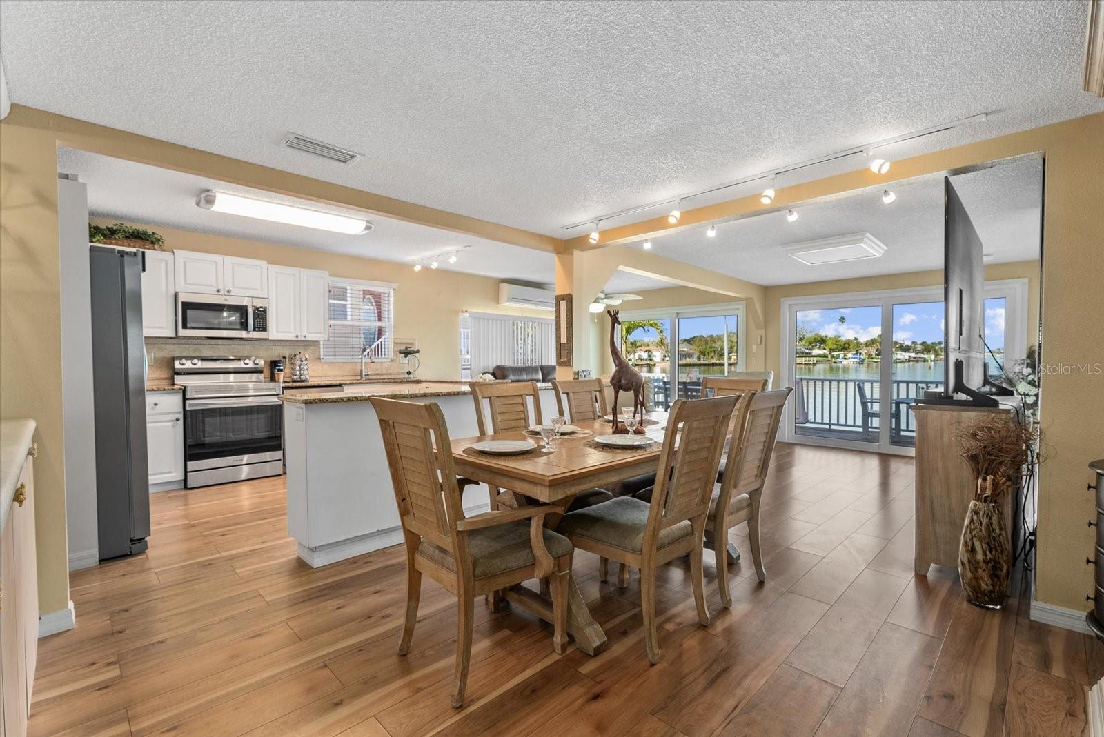 Image 8 of 34 For 33 Starboard Drive