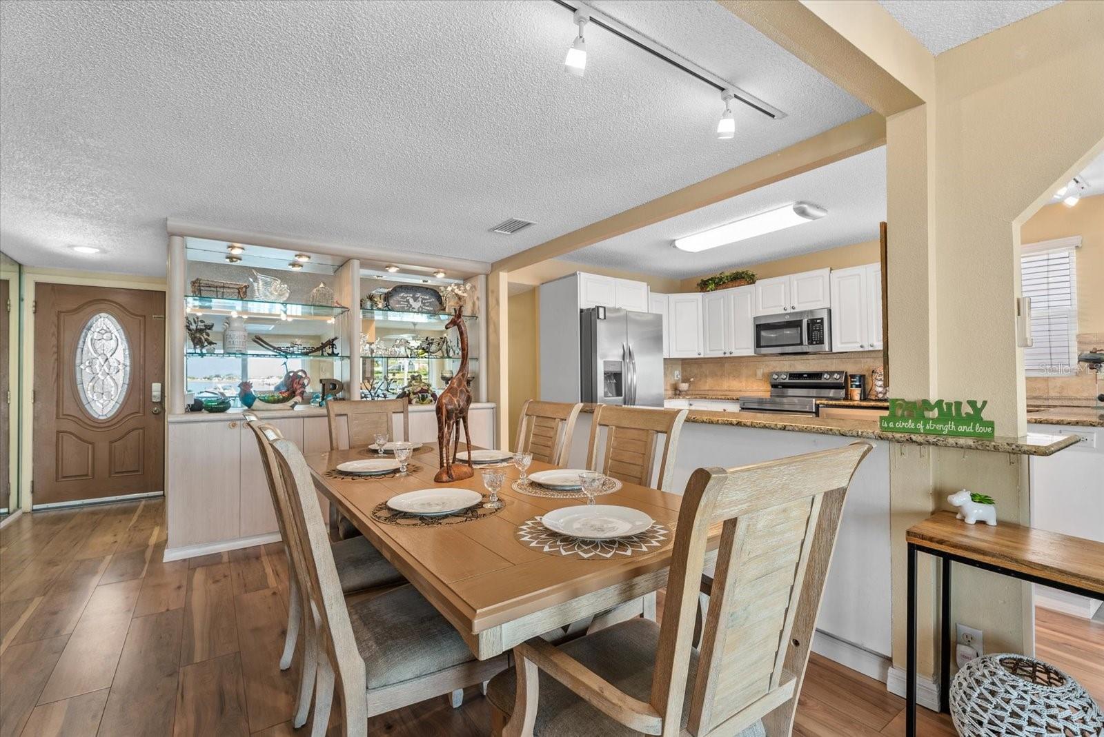 Image 9 of 34 For 33 Starboard Drive