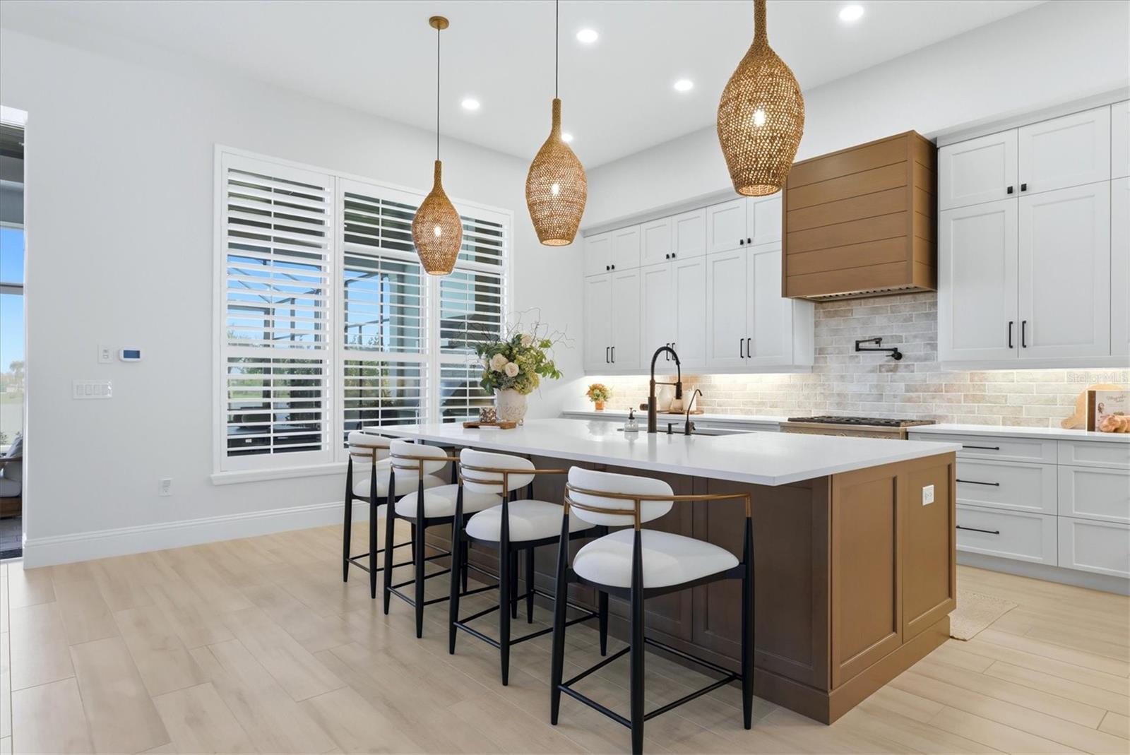 Image 17 of 66 For 8340 Sea Glass Court