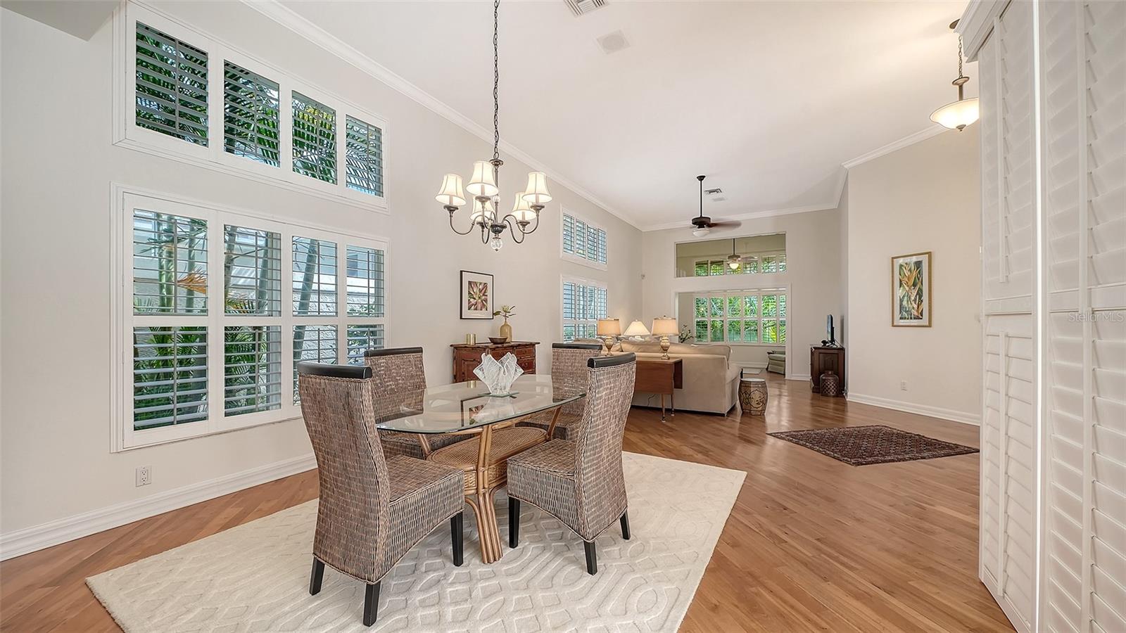 Image 19 of 100 For 61 Bayhead Lane