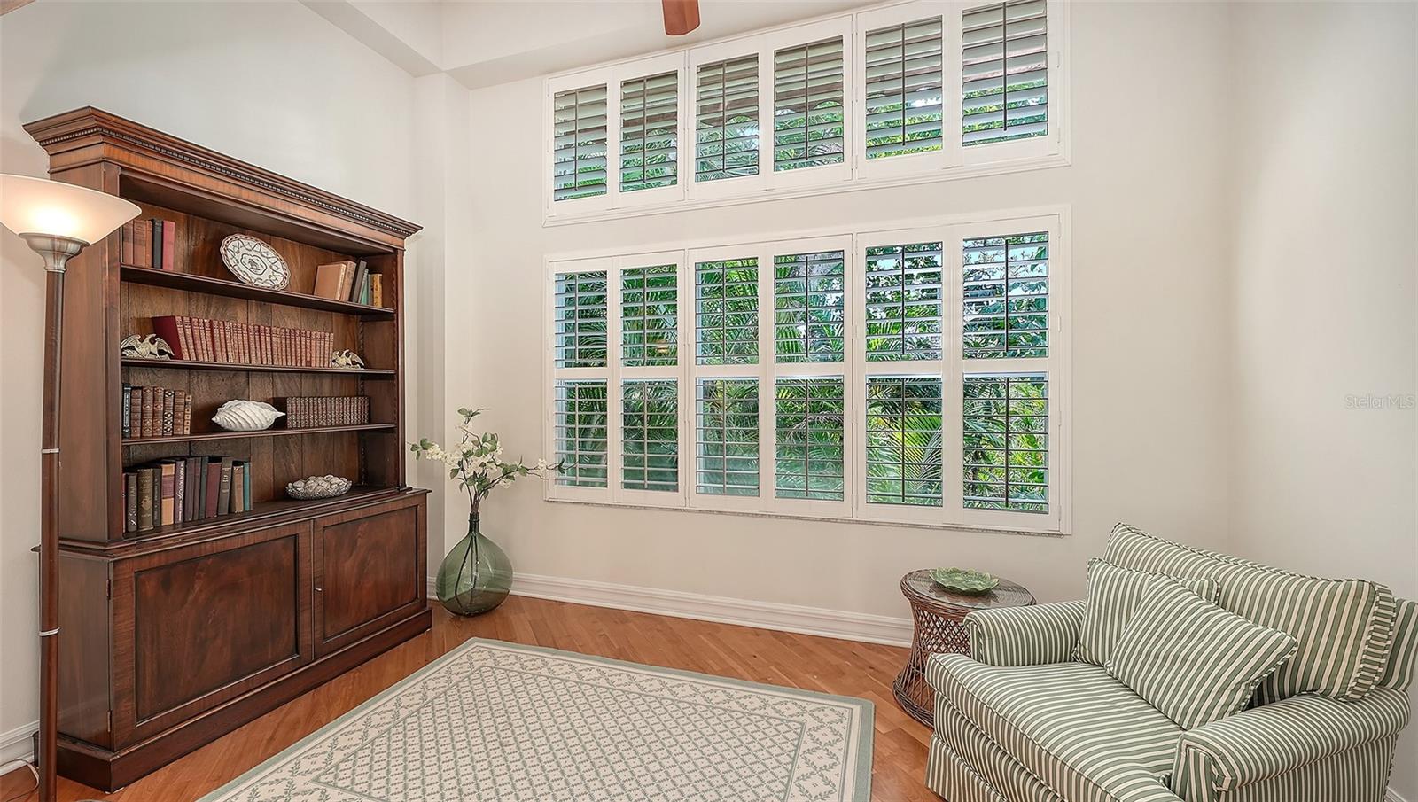 Image 22 of 100 For 61 Bayhead Lane