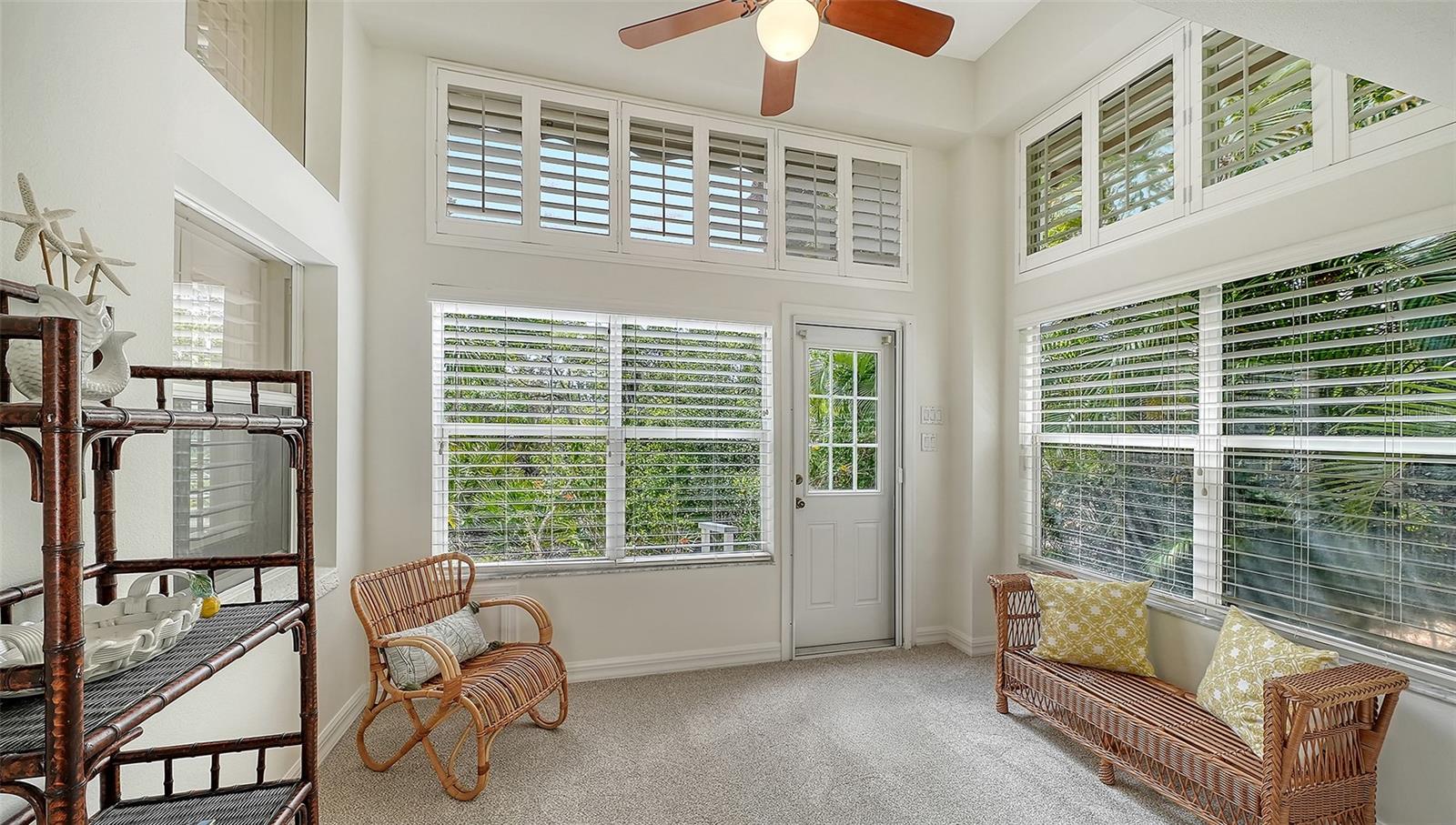 Image 40 of 100 For 61 Bayhead Lane