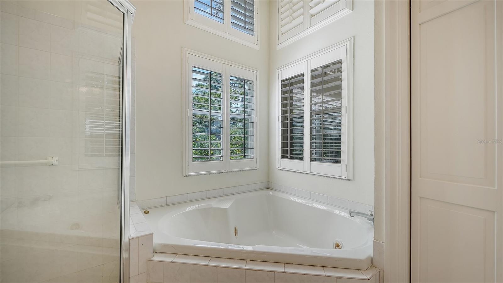 Image 43 of 100 For 61 Bayhead Lane