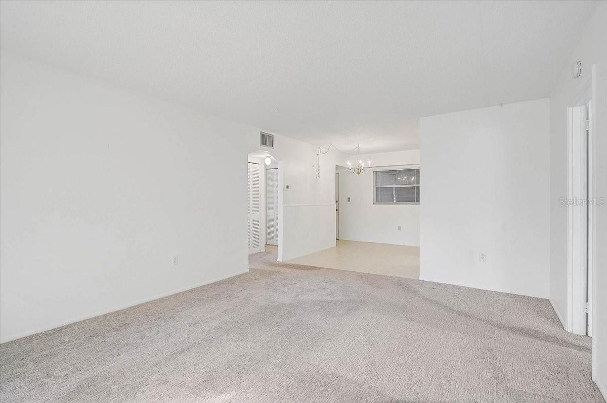 Image 11 of 29 For 2875 Swifton Drive 58