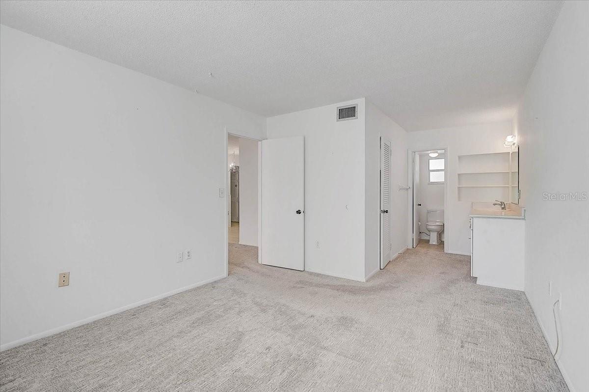 Image 16 of 29 For 2875 Swifton Drive 58