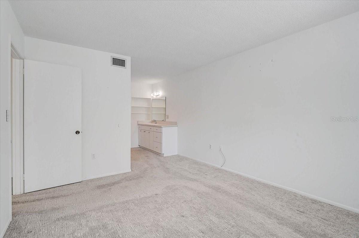 Image 17 of 29 For 2875 Swifton Drive 58