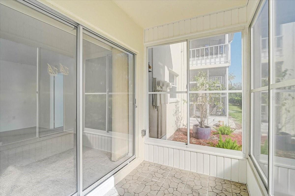 Image 22 of 29 For 2875 Swifton Drive 58