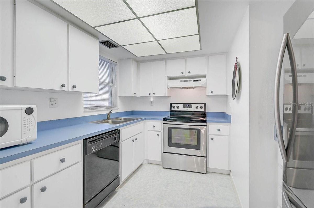 Image 7 of 29 For 2875 Swifton Drive 58