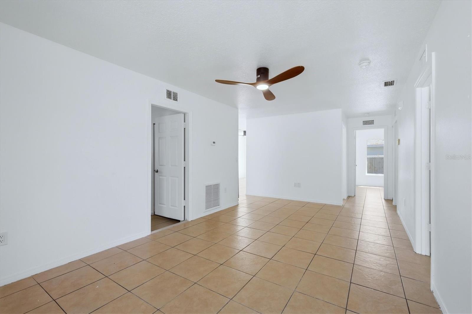 Image 5 of 23 For 1400 Myrtle Street