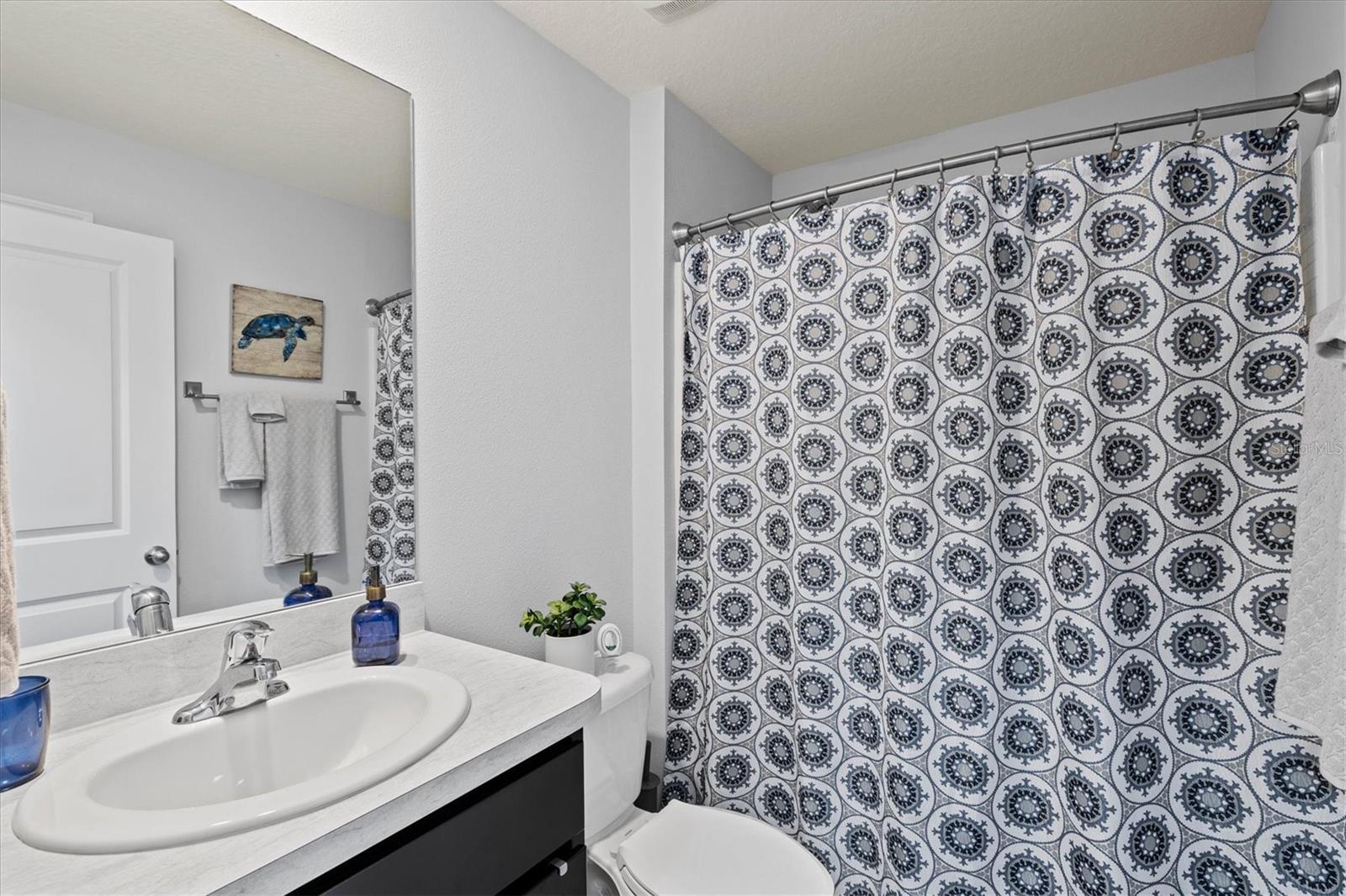 Image 17 of 28 For 16746 Parker River Street