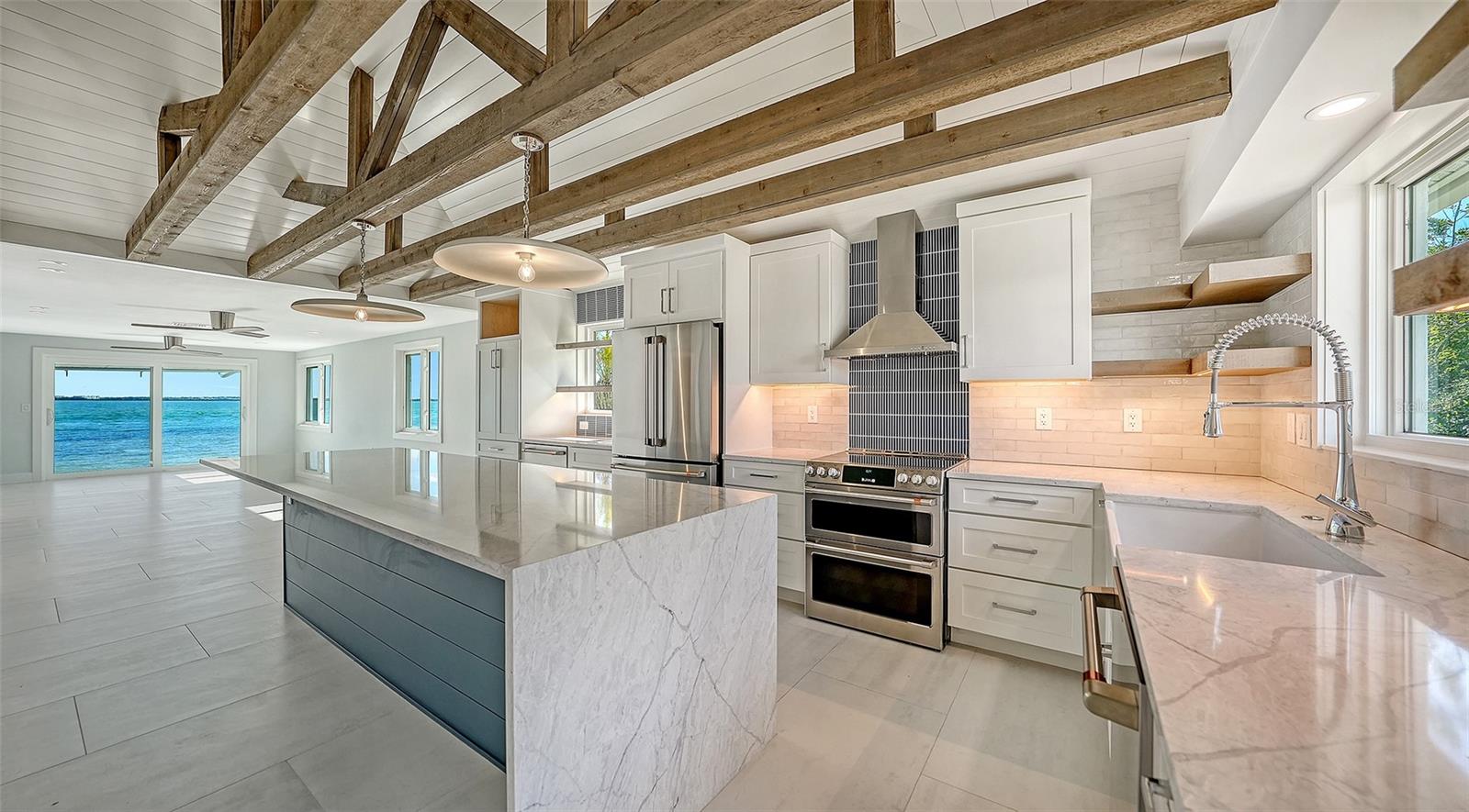 Image 10 of 73 For 948 Spanish Drive S