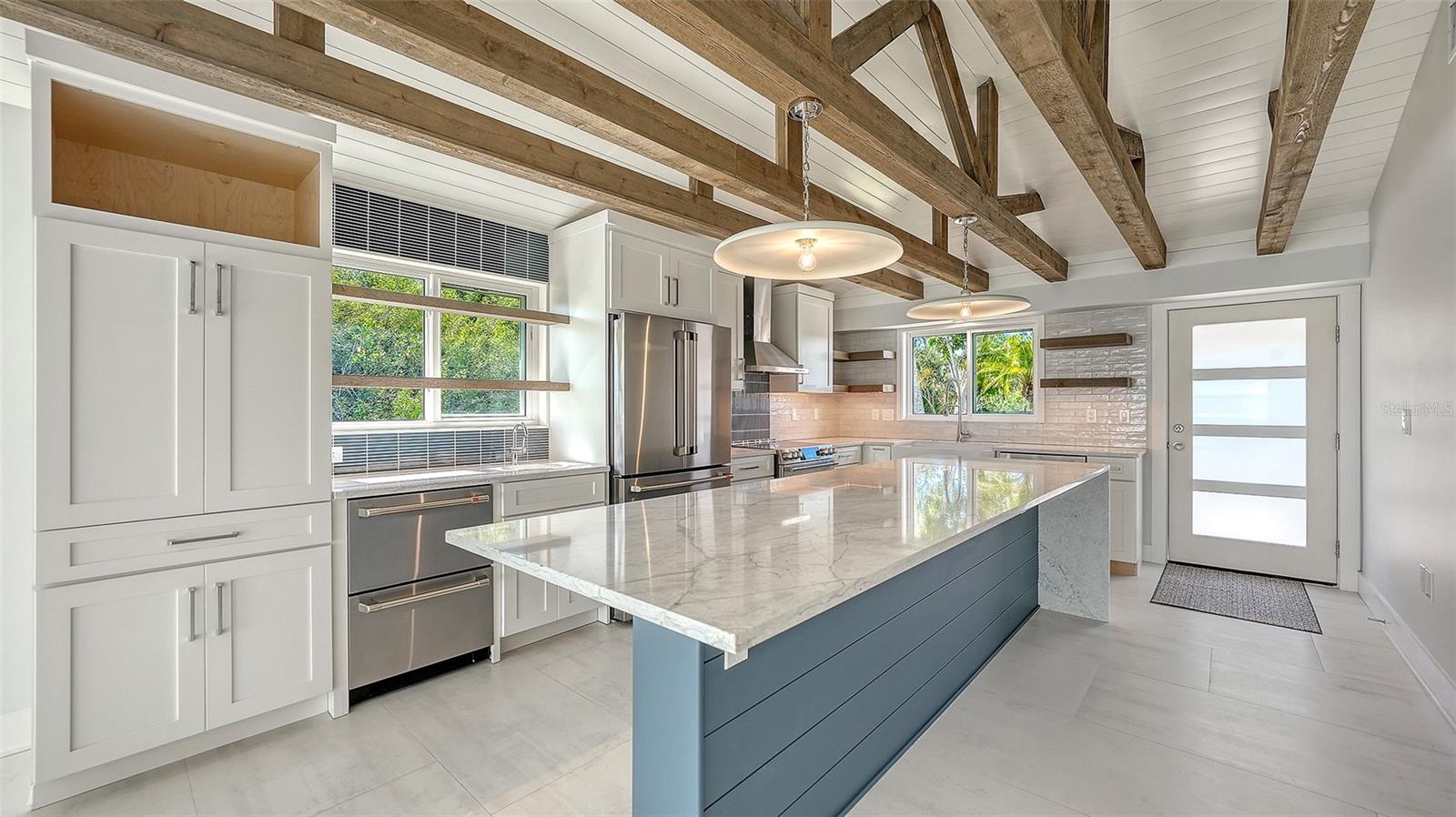 Image 11 of 73 For 948 Spanish Drive S