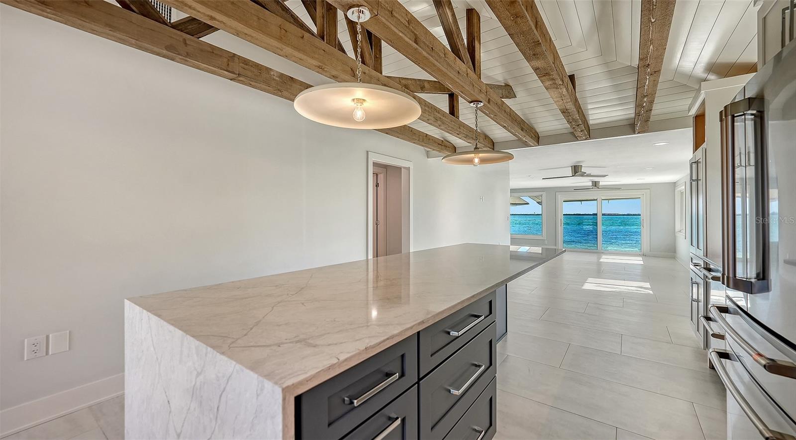 Image 16 of 73 For 948 Spanish Drive S