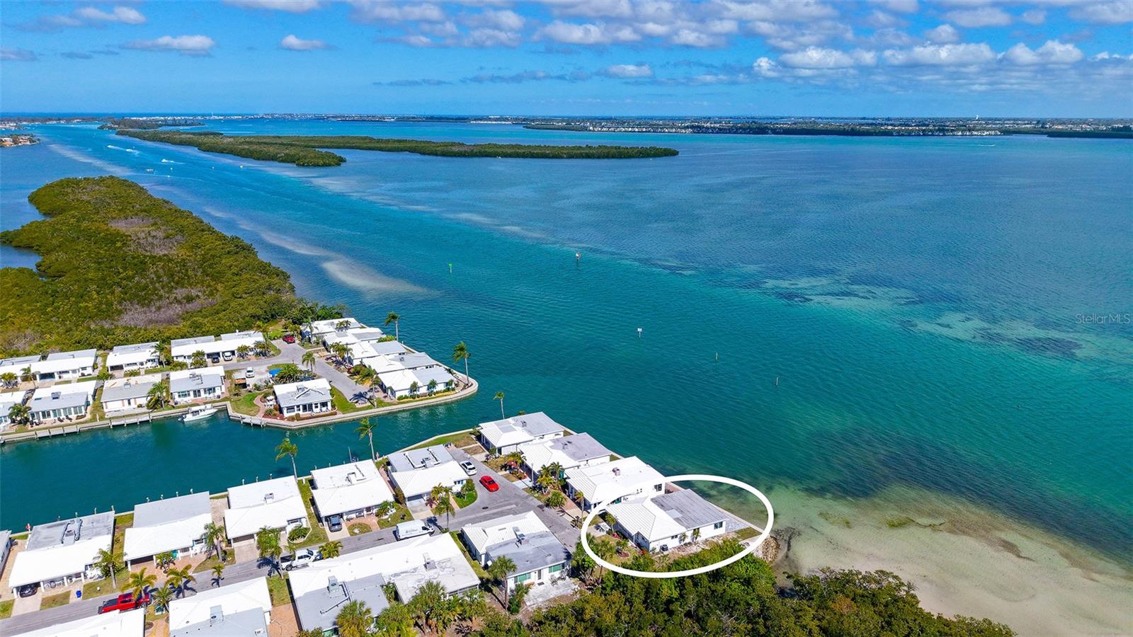 Image 44 of 73 For 948 Spanish Drive S