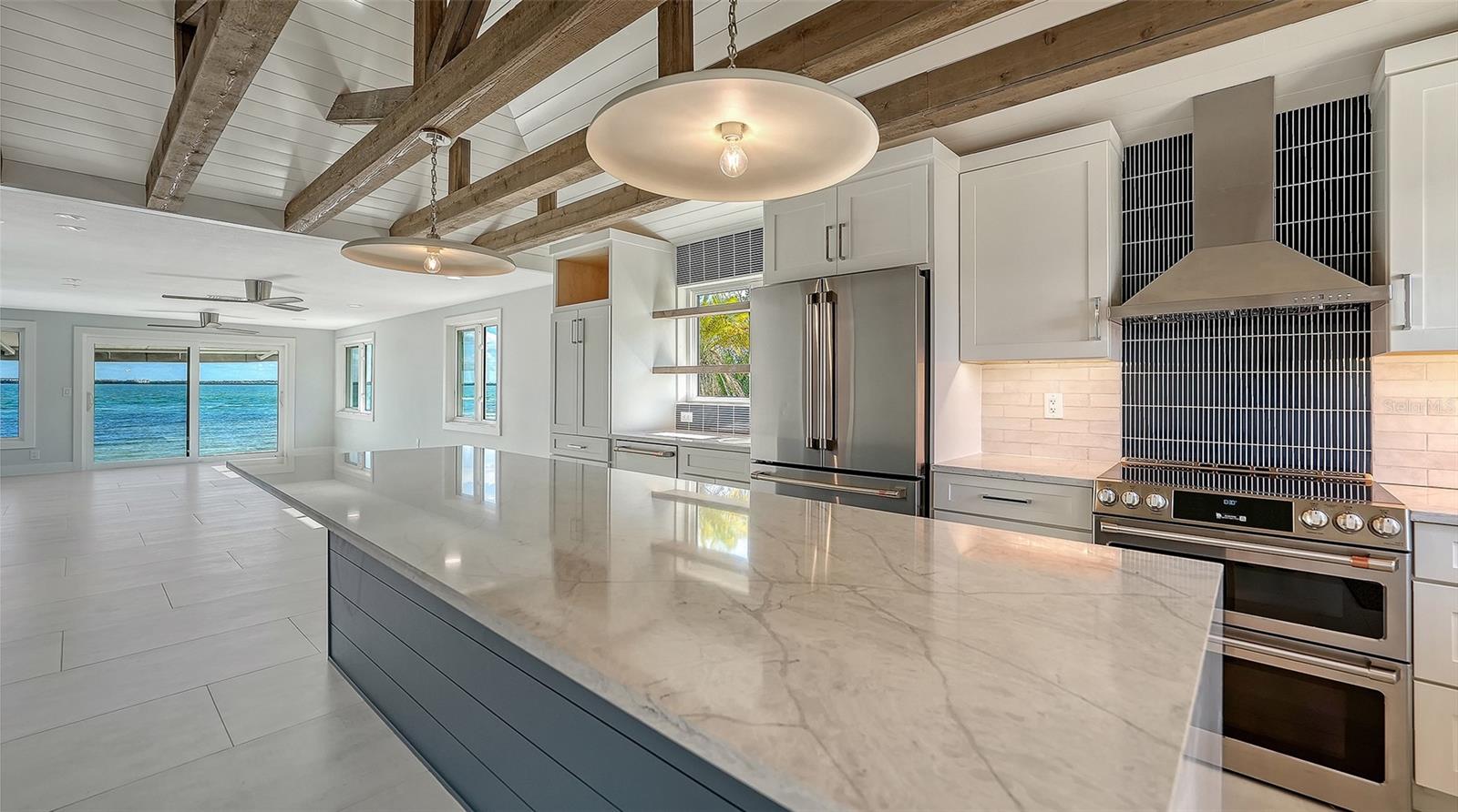 Image 9 of 73 For 948 Spanish Drive S