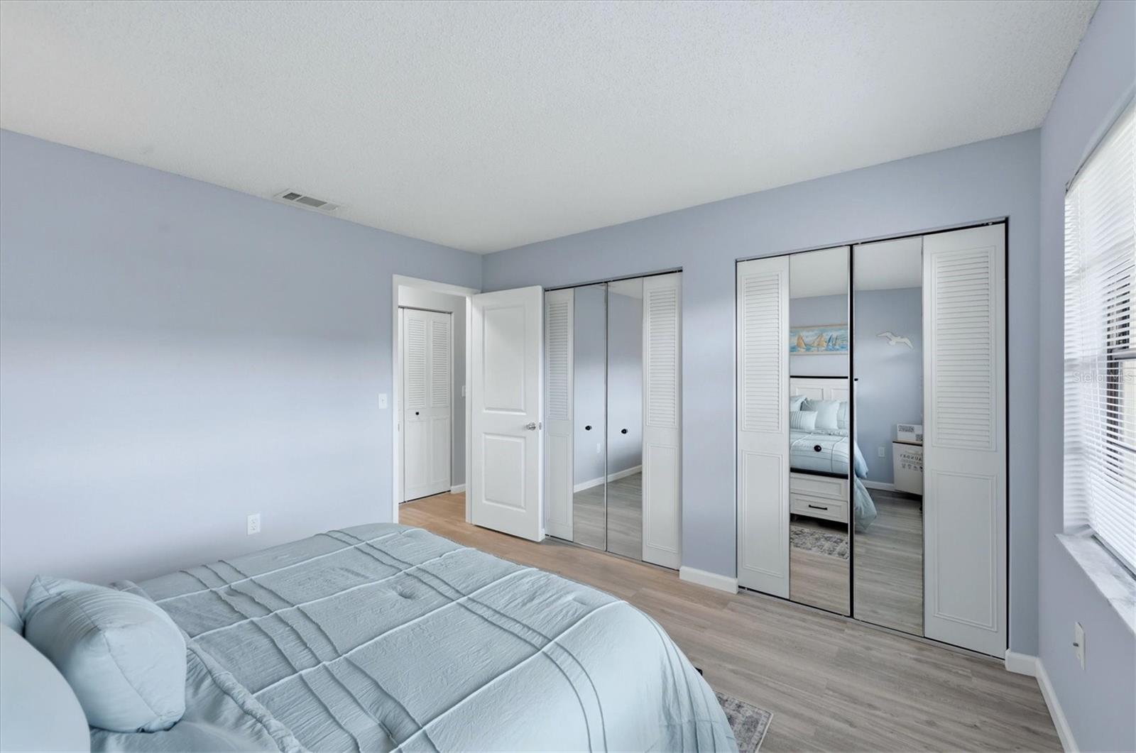 Image 22 of 52 For 1230 56th Street W