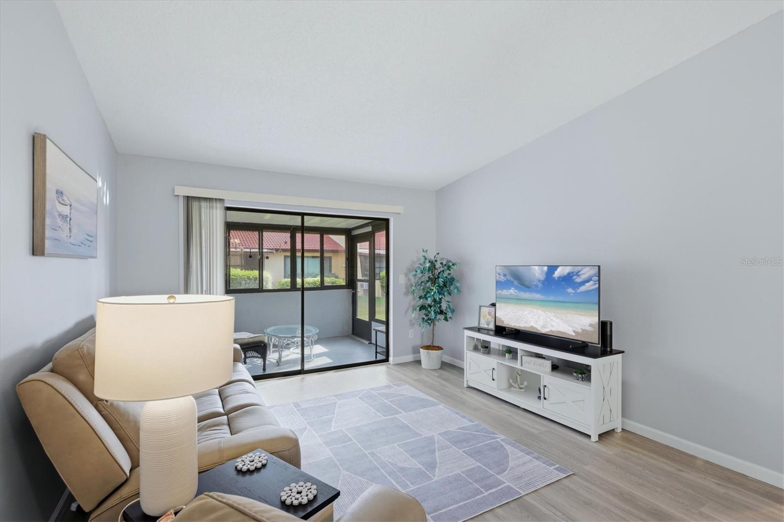 Image 7 of 52 For 1230 56th Street W