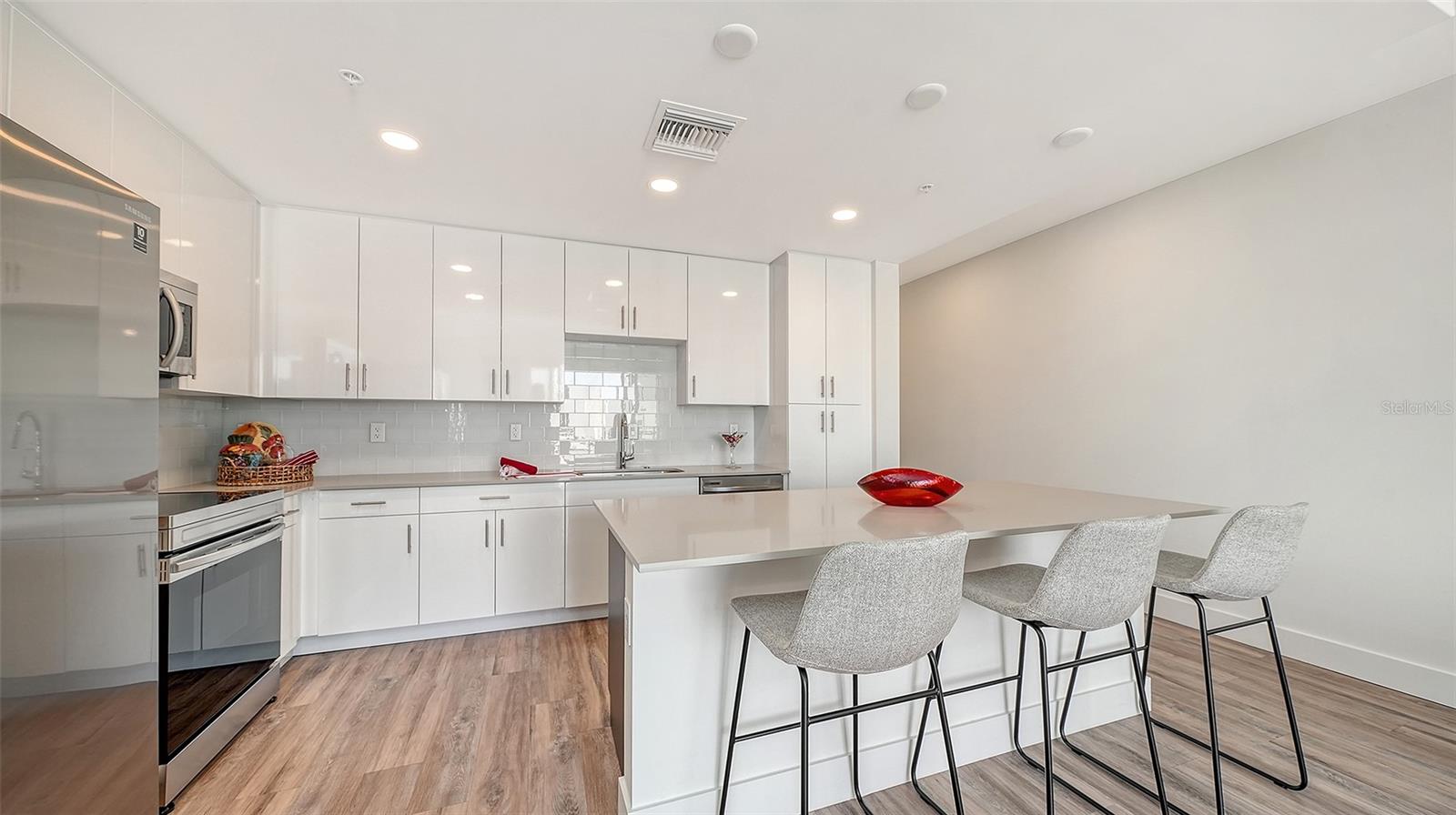 Image 12 of 67 For 1703 Tamiami Trail 511