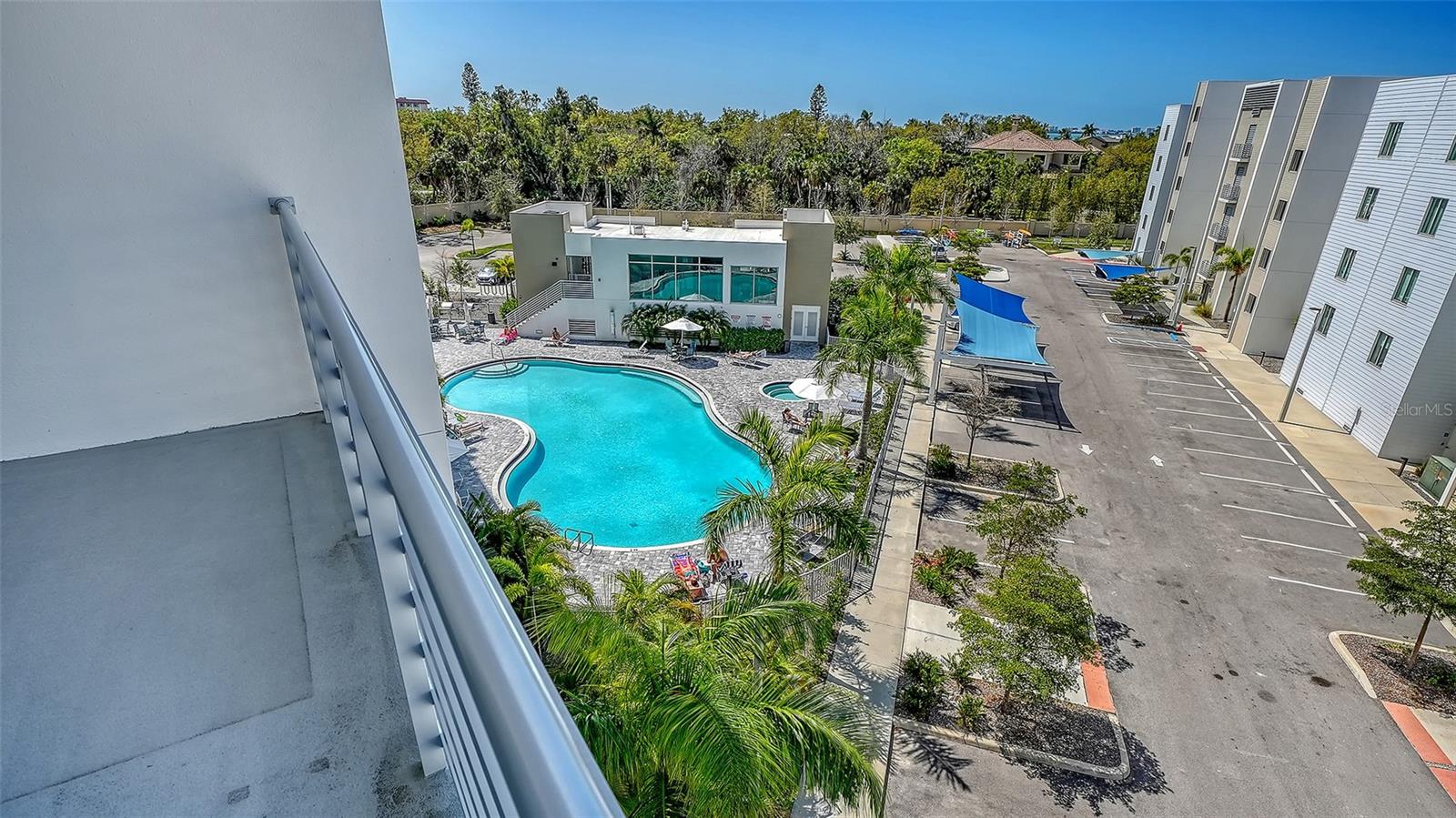 Image 37 of 67 For 1703 Tamiami Trail 511