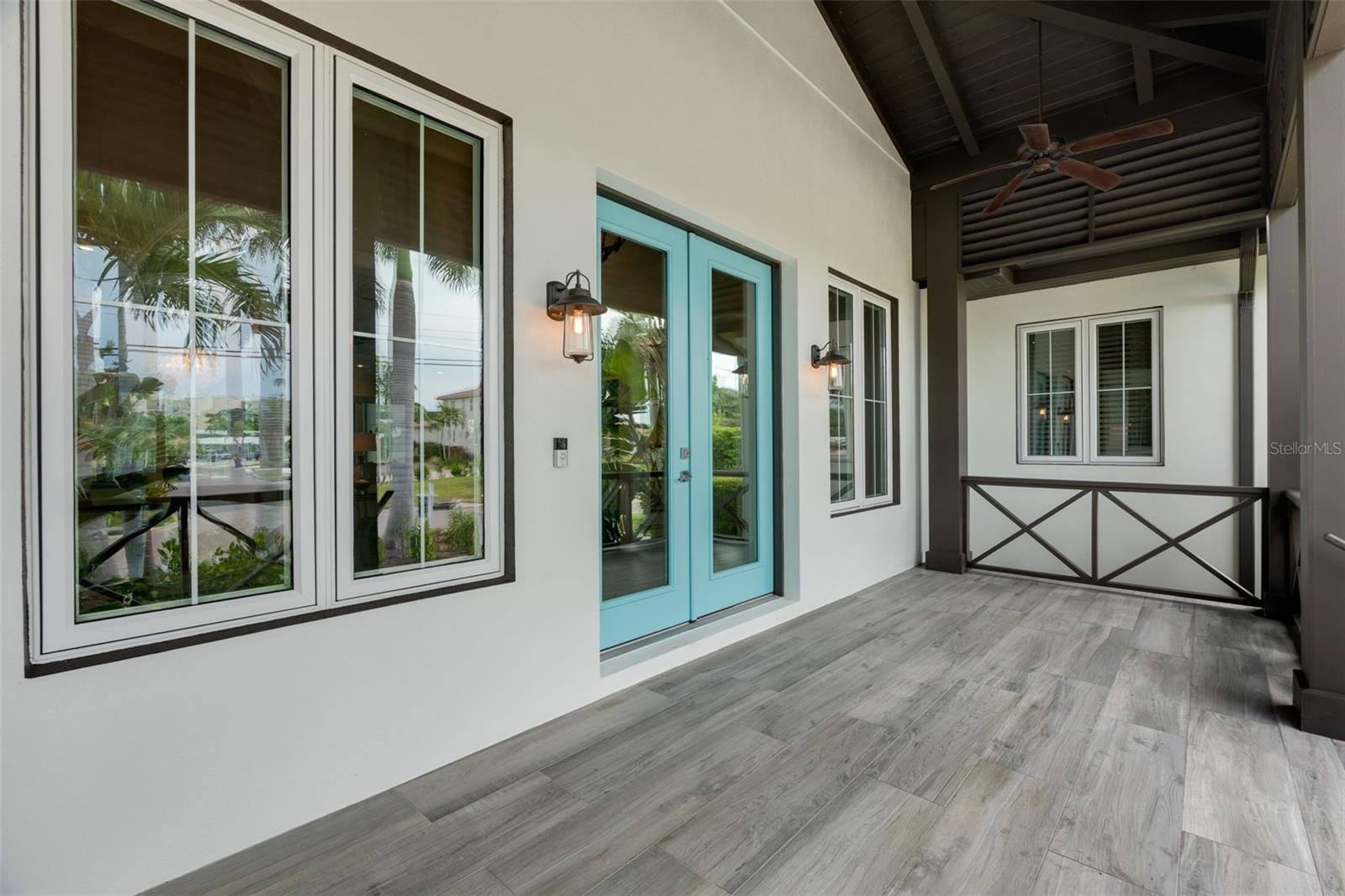 Image 10 of 72 For 5569 Cape Leyte Drive