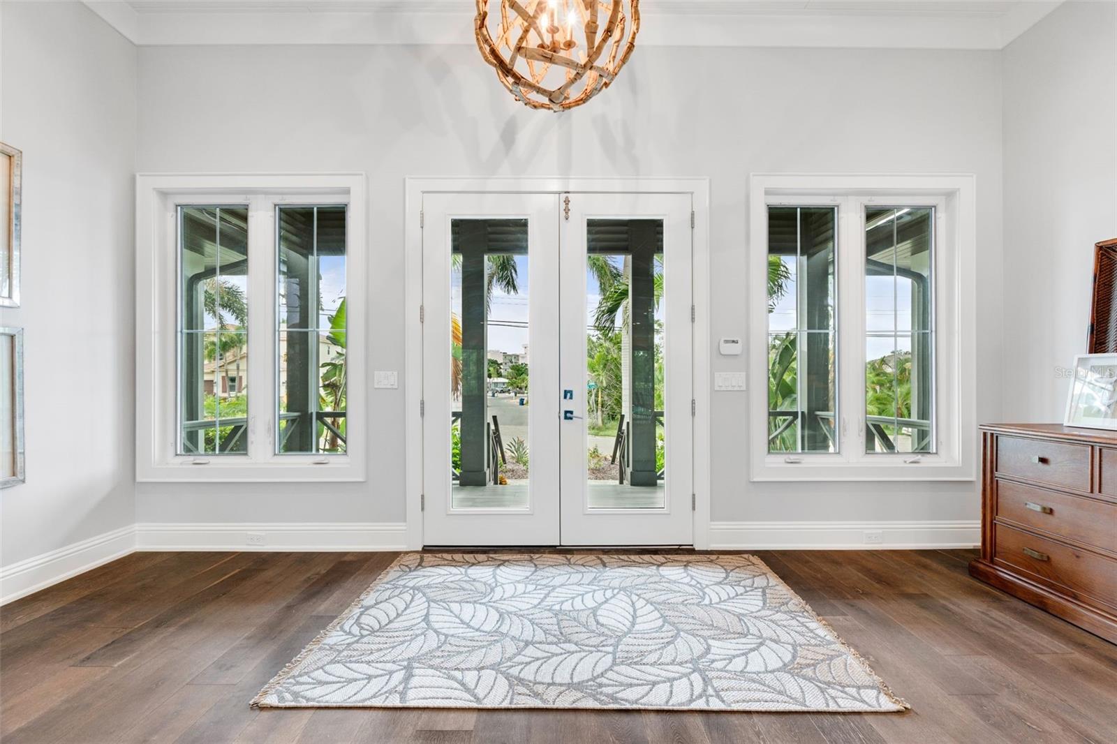 Image 11 of 72 For 5569 Cape Leyte Drive