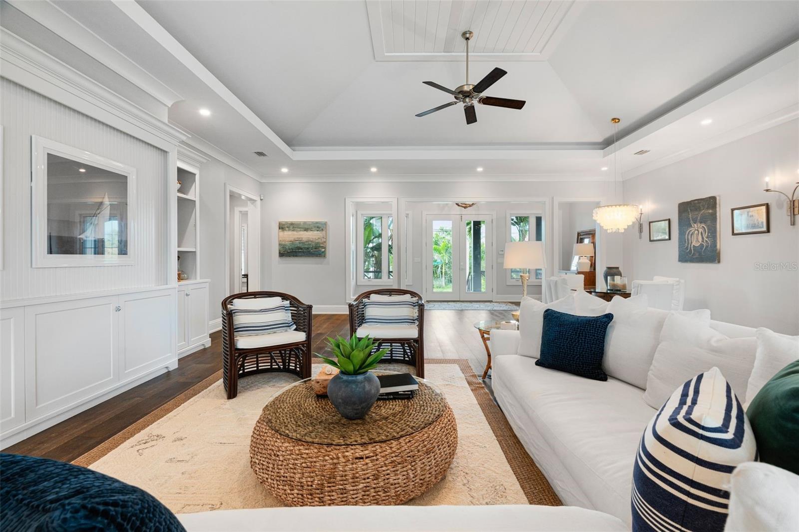 Image 21 of 72 For 5569 Cape Leyte Drive