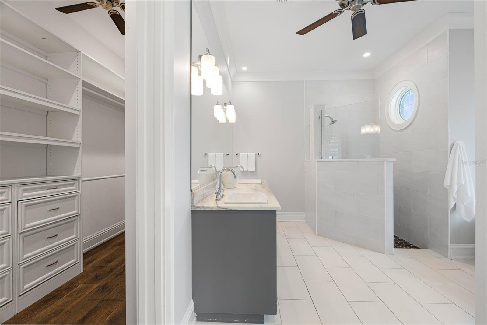 Image 35 of 72 For 5569 Cape Leyte Drive