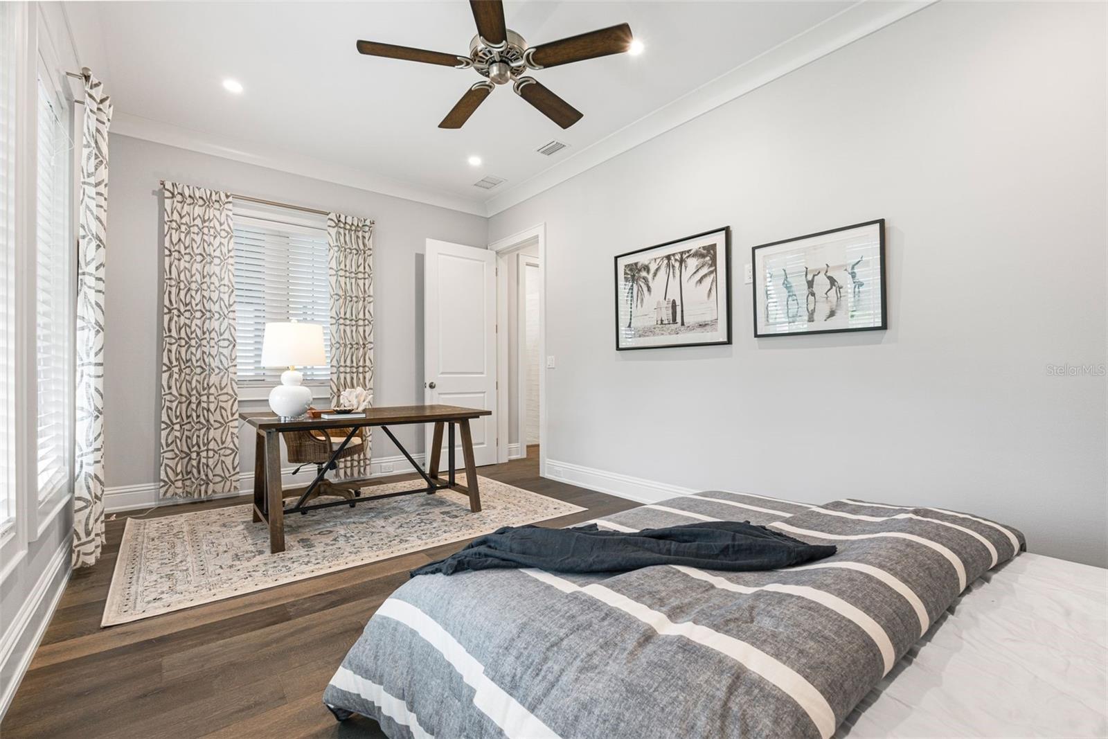 Image 40 of 72 For 5569 Cape Leyte Drive