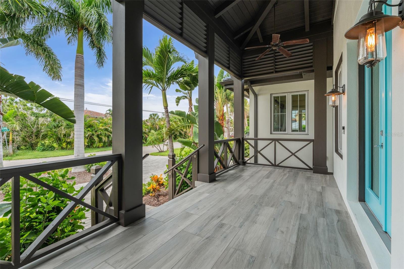 Image 9 of 72 For 5569 Cape Leyte Drive