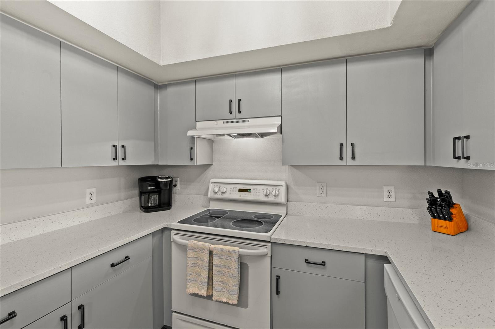 Image 3 of 22 For 4166 Central Sarasota Parkway 527