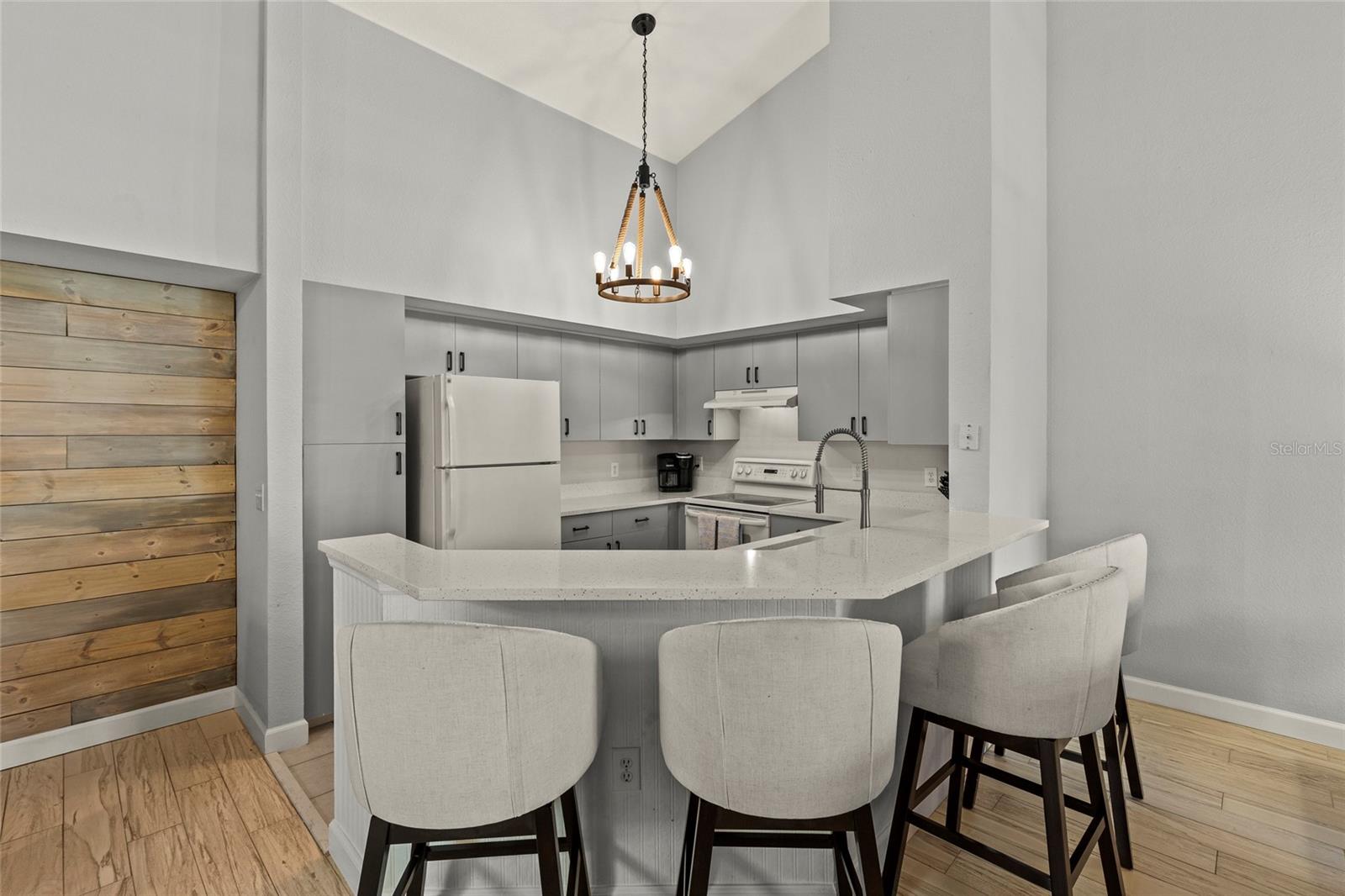 Image 6 of 22 For 4166 Central Sarasota Parkway 527