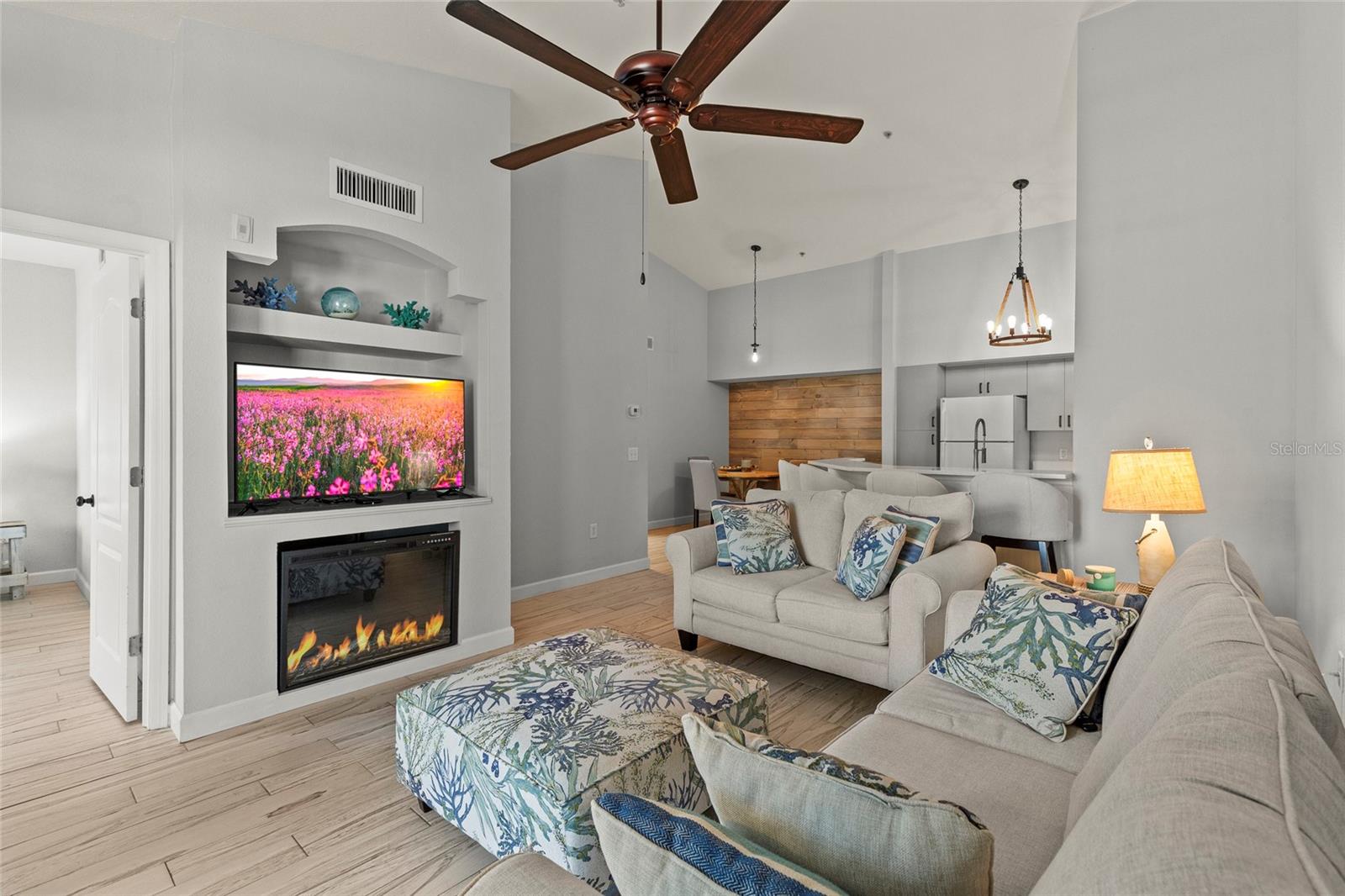 Image 8 of 22 For 4166 Central Sarasota Parkway 527