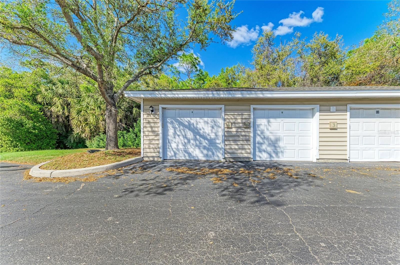 Image 53 of 71 For 8911 Manor Loop 207