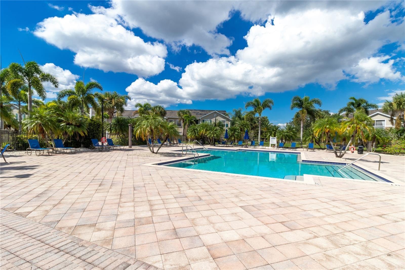 Image 64 of 71 For 8911 Manor Loop 207