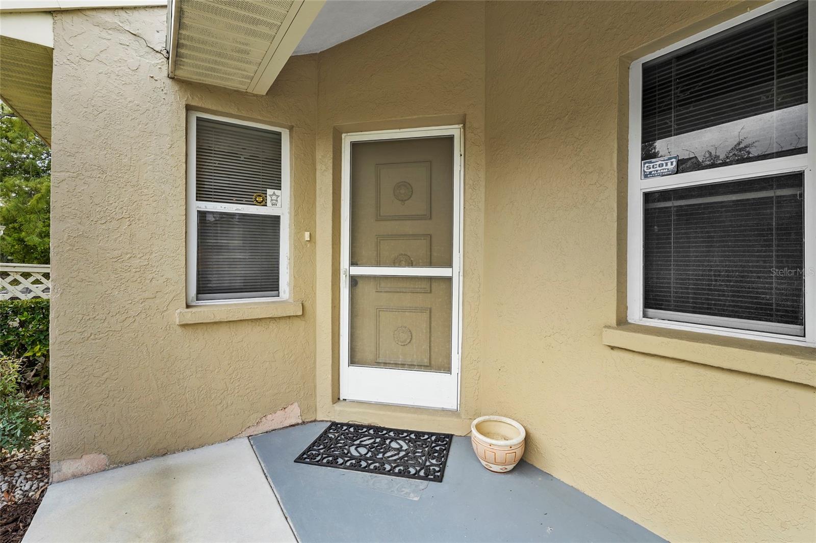 Image 16 of 54 For 396 Chartley Court S